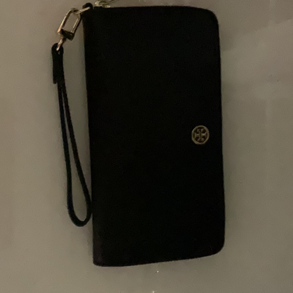 tory burch wallet